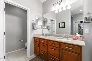 12642 W Pinnacle Vista Dr, Peoria, AZ 85383 - Photo 21