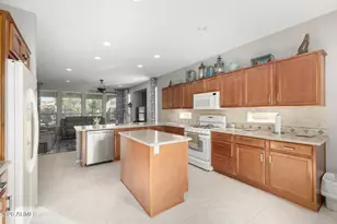 12642 W Pinnacle Vista Dr, Peoria, AZ 85383 - Photo 15