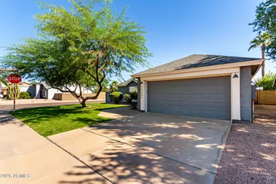 15651 N 39th Place, Phoenix, AZ 85032 - Photo 7