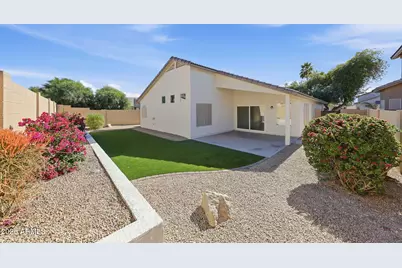 12922 W Cheery Lynn Road, Avondale, AZ 85392 - Photo 19