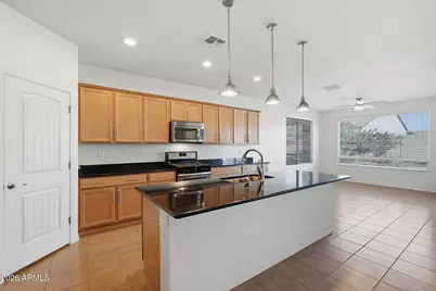 18472 W Marshall Lane, Surprise, AZ 85388 - Photo 3