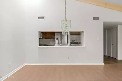 2717 E Shaw Butte Drive, Phoenix, AZ 85028 - Photo 11