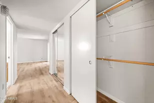 2717 E Shaw Butte Dr, Phoenix, AZ 85028 - Photo 17