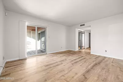 2717 E Shaw Butte Drive, Phoenix, AZ 85028 - Photo 13