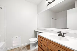 2717 E Shaw Butte Dr, Phoenix, AZ 85028 - Photo 19