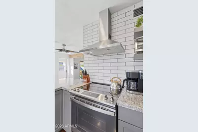 8335 E Weldon Avenue, Scottsdale, AZ 85251 - Photo 11