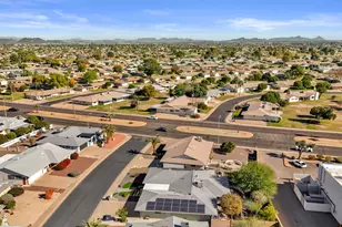 10705 W Camelot Cir, Sun City, AZ 85351 - Photo 25