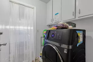 10705 W Camelot Cir, Sun City, AZ 85351 - Photo 17