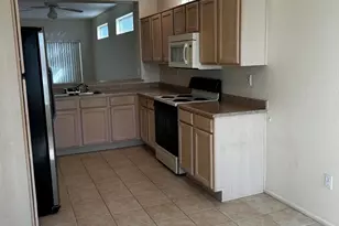 15868 W Arrowhead Dr, Surprise, AZ 85374 - Photo 3