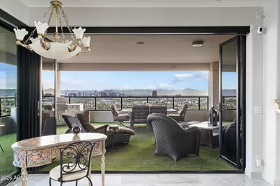 1040 E Osborn Road #1901, Phoenix, AZ 85014 - Photo 17