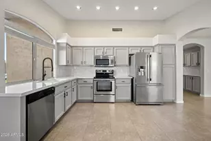 2040 E Angela Dr, Phoenix, AZ 85022 - Photo 11