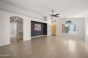 2040 E Angela Dr, Phoenix, AZ 85022 - Photo 7