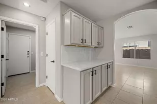 2040 E Angela Dr, Phoenix, AZ 85022 - Photo 15