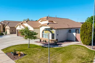 992 E Beechnut Dr, Chandler, AZ 85249 - Photo 41