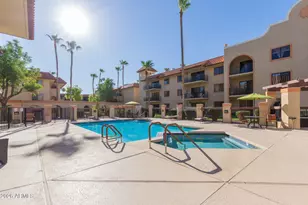 10330 W Thunderbird Blvd, Sun City, AZ 85351 - Photo 25