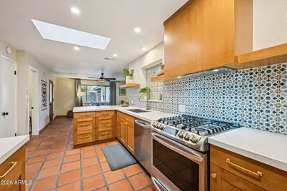 2007 S El Camino Drive, Tempe, AZ 85282 - Photo 5