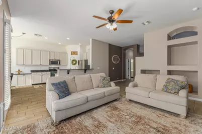 10435 E Forge Avenue, Mesa, AZ 85208 - Photo 11