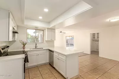 3809 W Carol Avenue, Phoenix, AZ 85051 - Photo 11