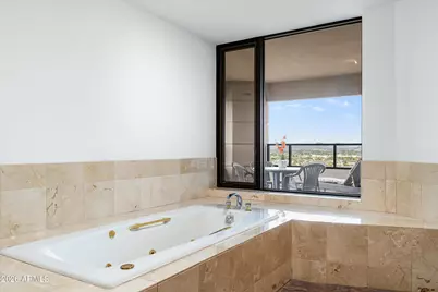 1040 E Osborn Road #1902, Phoenix, AZ 85014 - Photo 21