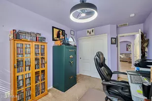 2725 E Mine Creek Rd, Phoenix, AZ 85024 - Photo 13