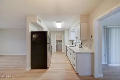 10144 W Cheryl Drive, Sun City, AZ 85351 - Photo 9