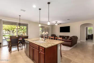 16508 W Almeria Road, Goodyear, AZ 85395 - Photo 9