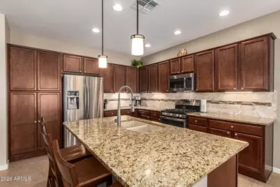 16508 W Almeria Road, Goodyear, AZ 85395 - Photo 7