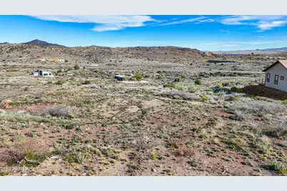 12391 S Caballo Terrace #311, Mayer, AZ 86333 - Photo 15