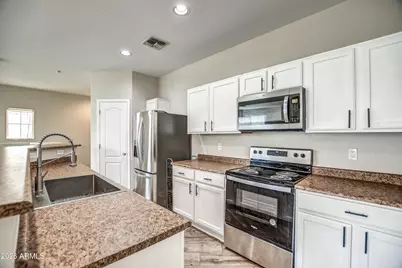 7515 S 30th Place, Phoenix, AZ 85042 - Photo 3