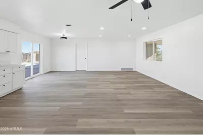 25050 W Boone Drive, Casa Grande, AZ 85193 - Photo 11
