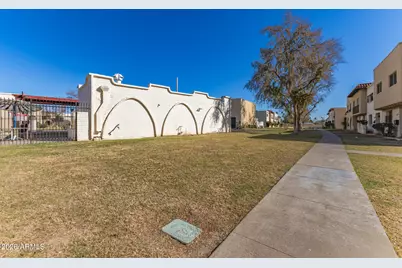 2031 W Hazelwood Parkway, Phoenix, AZ 85015 - Photo 21