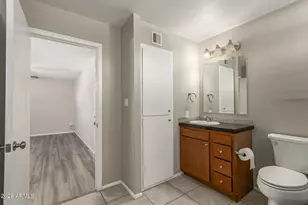 105 E Manhatton Dr, Tempe, AZ 85282 - Photo 23