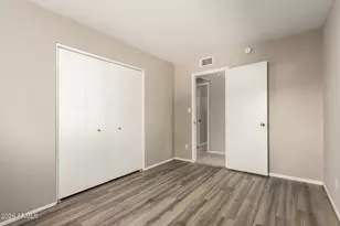 105 E Manhatton Dr, Tempe, AZ 85282 - Photo 25