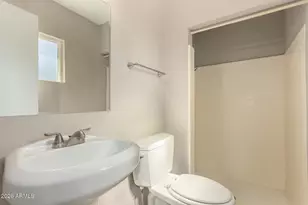 105 E Manhatton Dr, Tempe, AZ 85282 - Photo 15