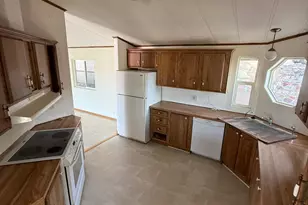 401 E Queen Creek Dr, Queen Valley, AZ 85118 - Photo 3