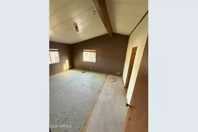 401 E Queen Creek Drive, Queen Valley, AZ 85118 - Photo 11