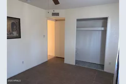 8214 W Sells Drive, Phoenix, AZ 85033 - Photo 17