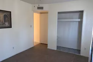 8214 W Sells Dr, Phoenix, AZ 85033 - Photo 17