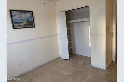 8214 W Sells Drive, Phoenix, AZ 85033 - Photo 11