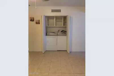 8214 W Sells Drive, Phoenix, AZ 85033 - Photo 39