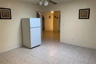 8214 W Sells Dr, Phoenix, AZ 85033 - Photo 33