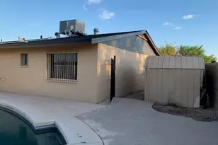 8214 W Sells Dr, Phoenix, AZ 85033 - Photo 23