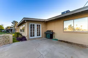 11025 N Coggins Dr, Sun City, AZ 85351 - Photo 15