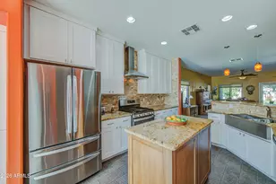 2110 E Runaway Bay Pl, Chandler, AZ 85249 - Photo 9