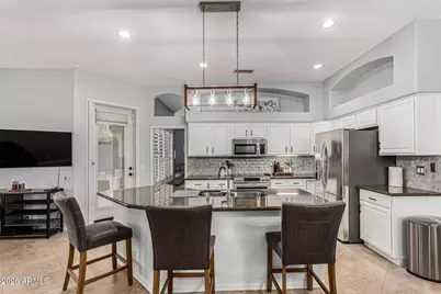 16001 N 17th Way, Phoenix, AZ 85022 - Photo 13