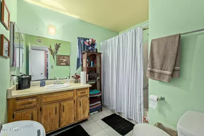 8048 W Glenrosa Avenue W, Phoenix, AZ 85033 - Photo 7