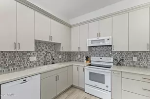 16537 N Oachs Dr, Surprise, AZ 85374 - Photo 3