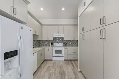 16537 N Oachs Drive, Surprise, AZ 85374 - Photo 13