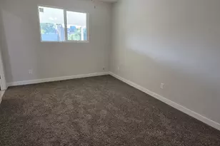 5721 W Cheery Lynn Rd, Phoenix, AZ 85031 - Photo 11