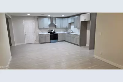 5721 W Cheery Lynn Road, Phoenix, AZ 85031 - Photo 5